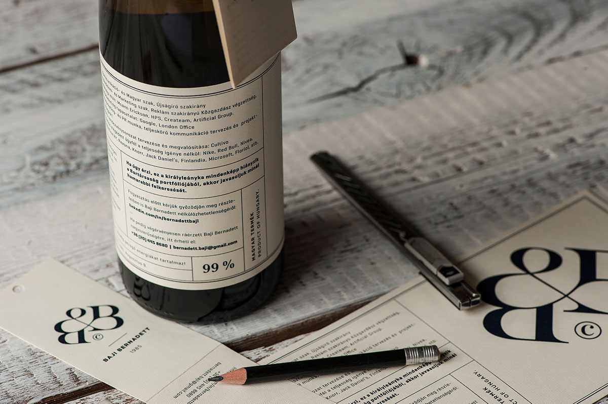Curriculum Creativo bottiglia di vino