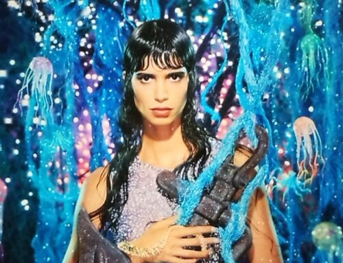 Sirene, santi e naufragi: l’universo Pop di Pierre et Gilles a Deauville