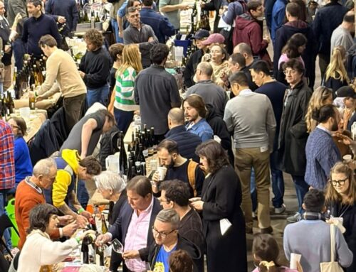 RAW WINE Paris 2026. Il rito dei vini naturali e biodinamici a Malakoff