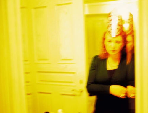 Nan Goldin al Grand Palais: un viaggio tra amore, perdita e bellezza