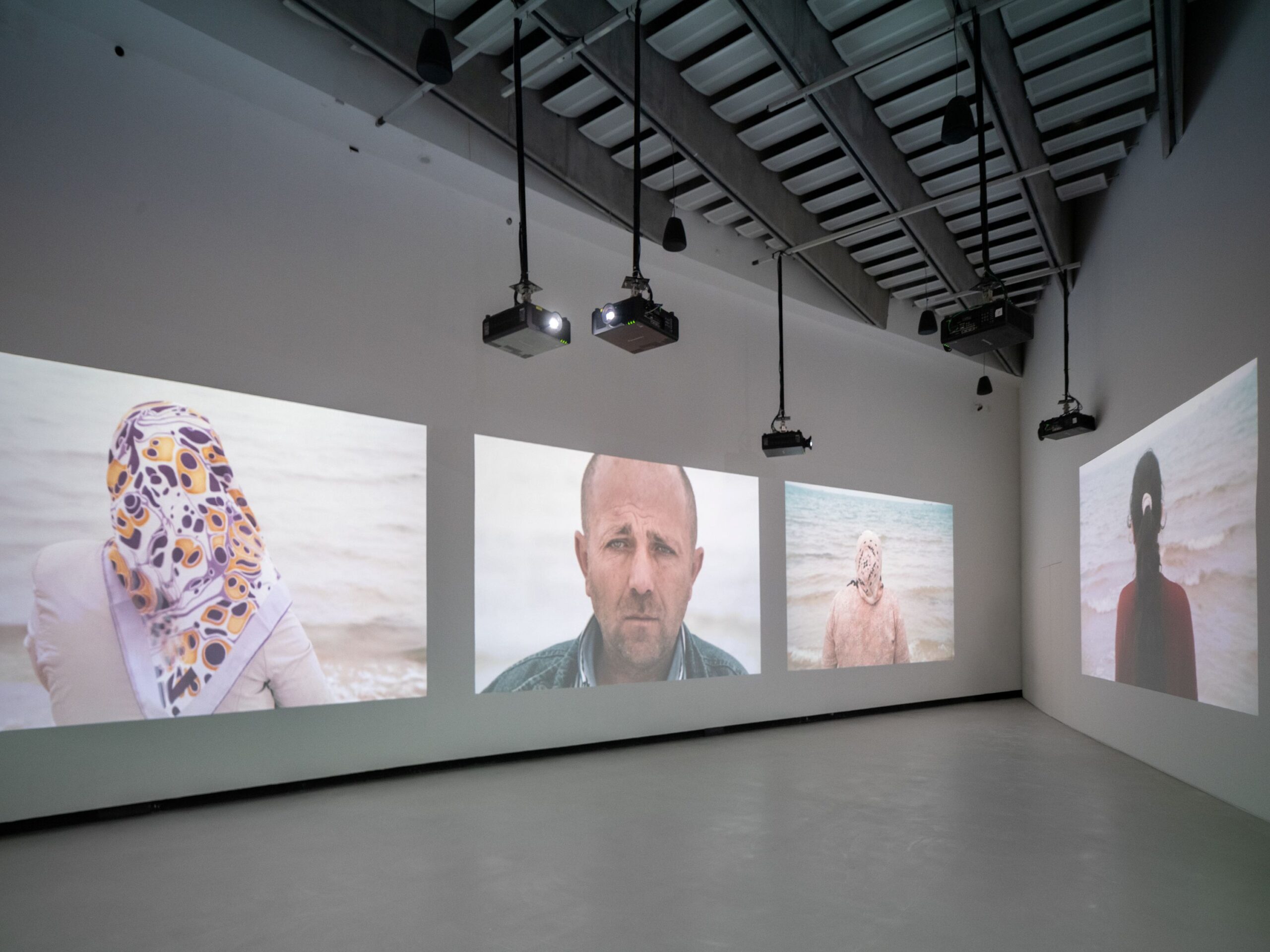 15_SophieCalle_MatrimoniRottureeFuneraliInclusi_foto┬®VincenzoLabellarte_CourtesyFondazioneMAXXI